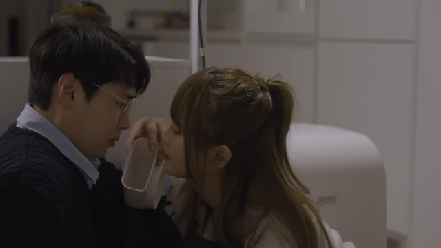 밀크필름 못 참겠어 with 김예리