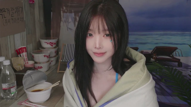 윤잉 ASMR 바닷가 쉼터 여주인과 조우