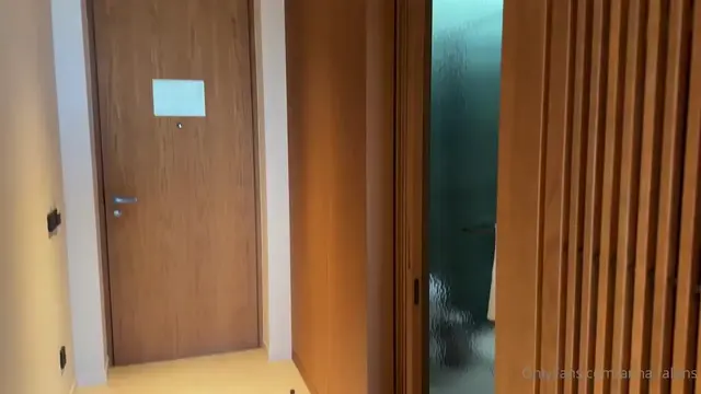 모델같은 기럭지의 서양녀와 데이트하고 섹스하는 기분은 어떨까