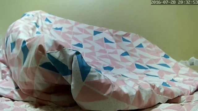 남친과 통화하면서 자위하는 여자