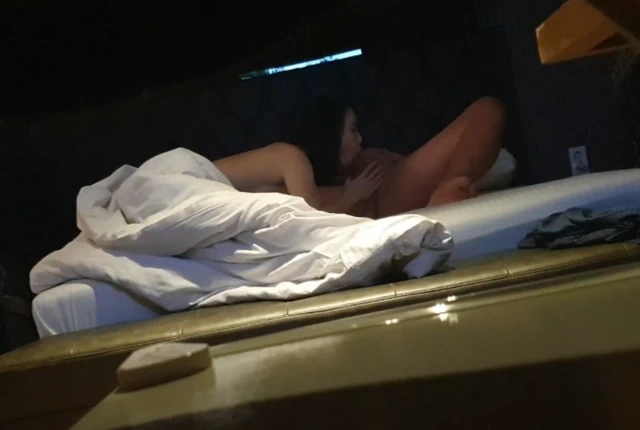 젊은 남자헌터 유부녀-2