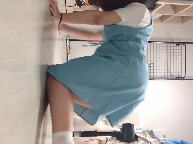 자위 영상 팔던 안경쓴 변태녀
