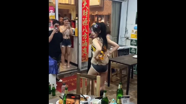 태국여행중 술집에서 화끈하게 노는 퓨리