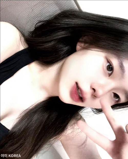 학교에서 후배랑 떡치다 걸렸던년