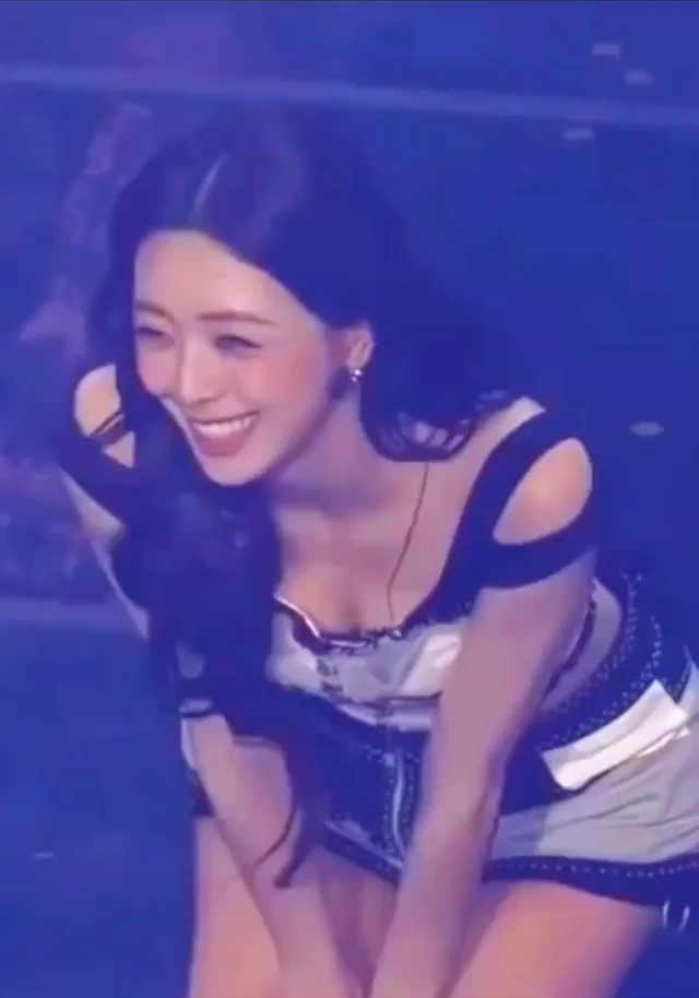 있지 유나 은꼴