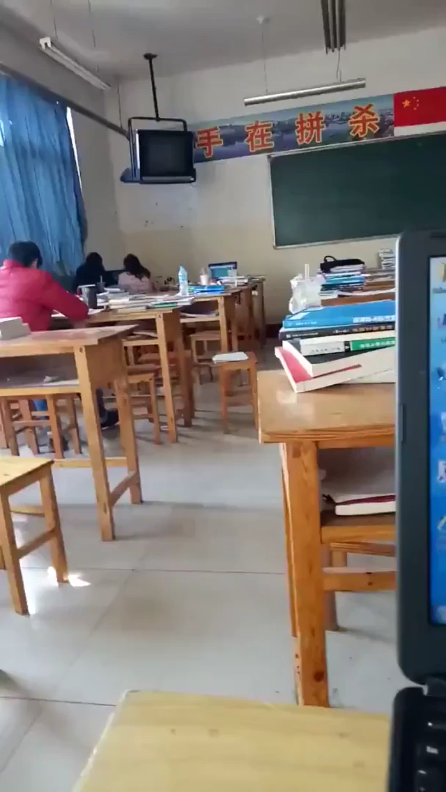 중국)교실에서 몰래 펠라