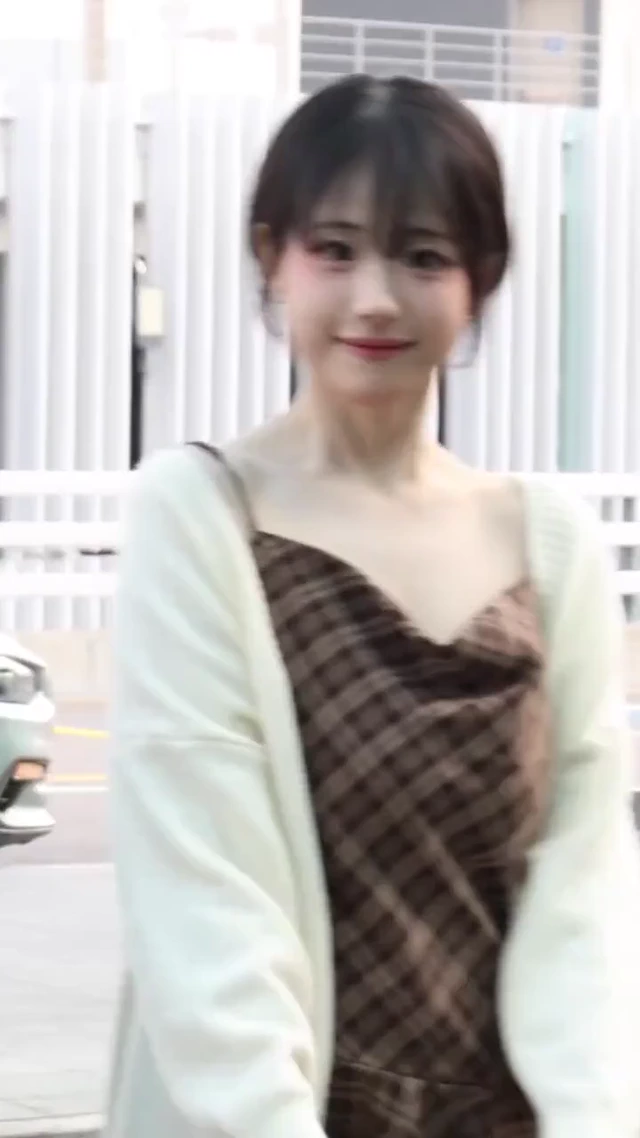 QWER 히나 (냥뇽녕냥)